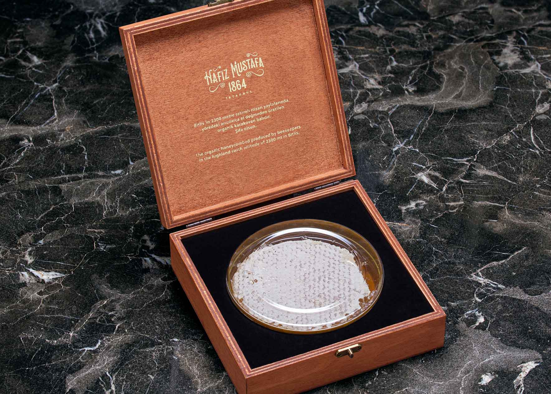 Wooden Box Honeycomb 600gr.
