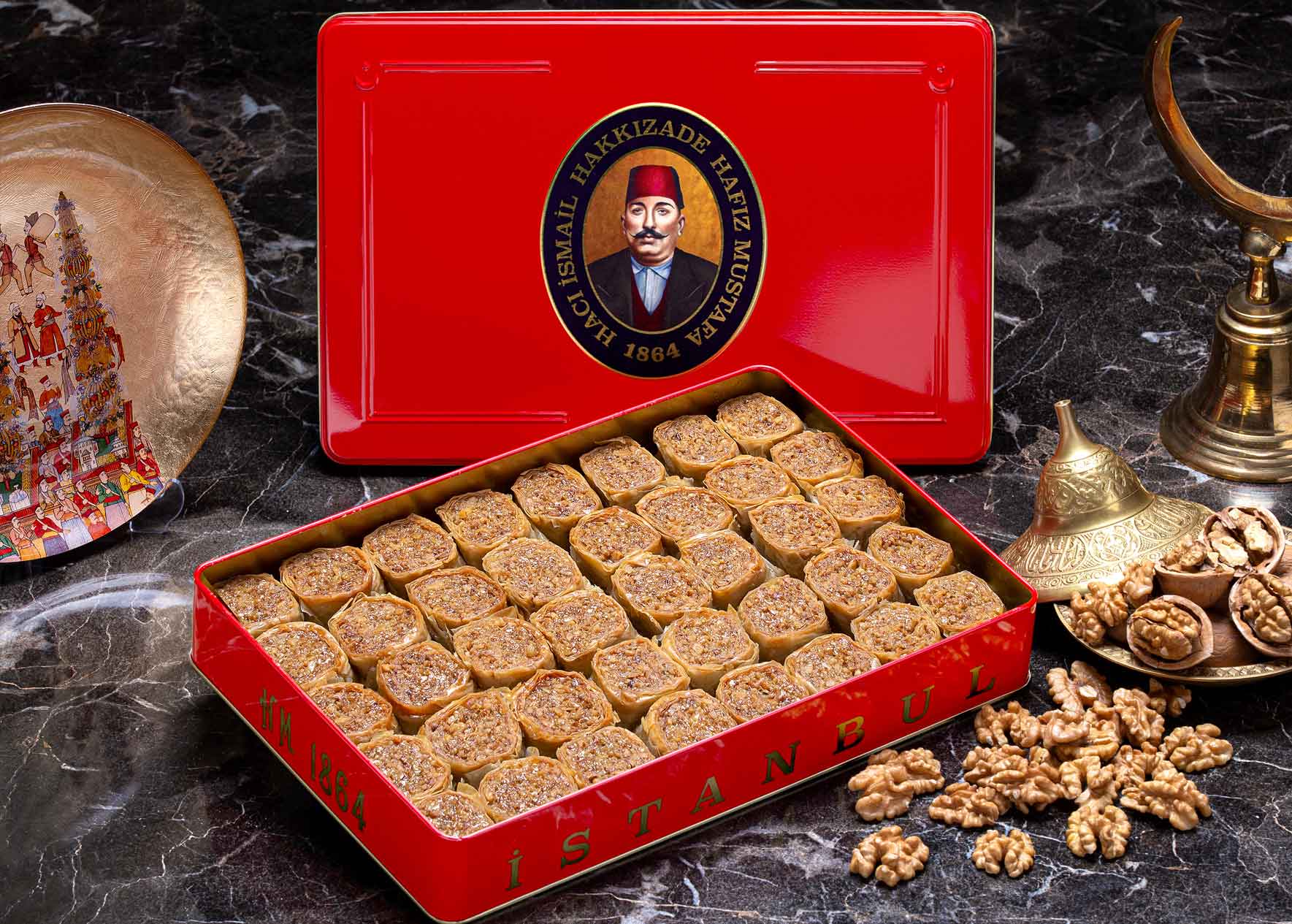 Walnut Saray Roll Baklava L-Box