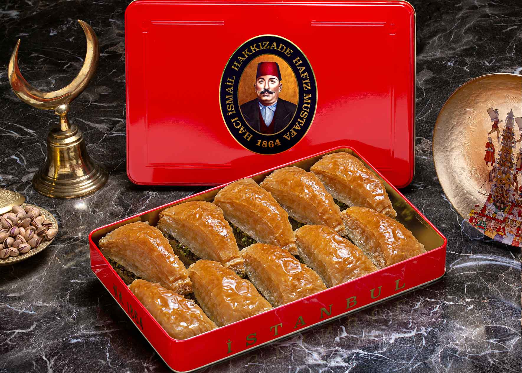 Pistachio Carrot Sliced Baklava XL-Box