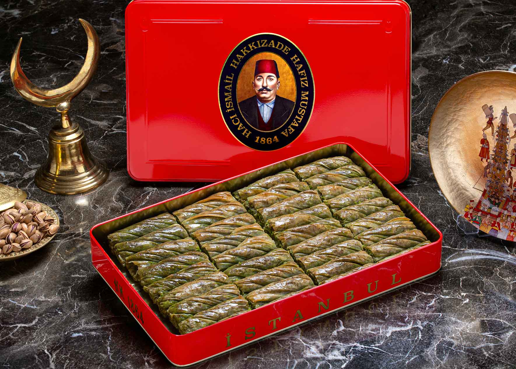Pistachio Twist Baklava XL-Box